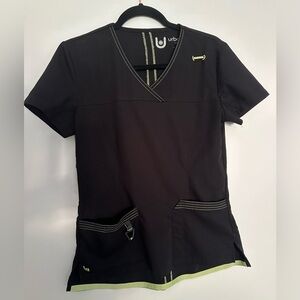 BLACK AND GREEN SCRUB TOP